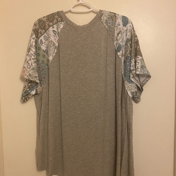 Cato Heather Gray Tee - Picture 3 of 6